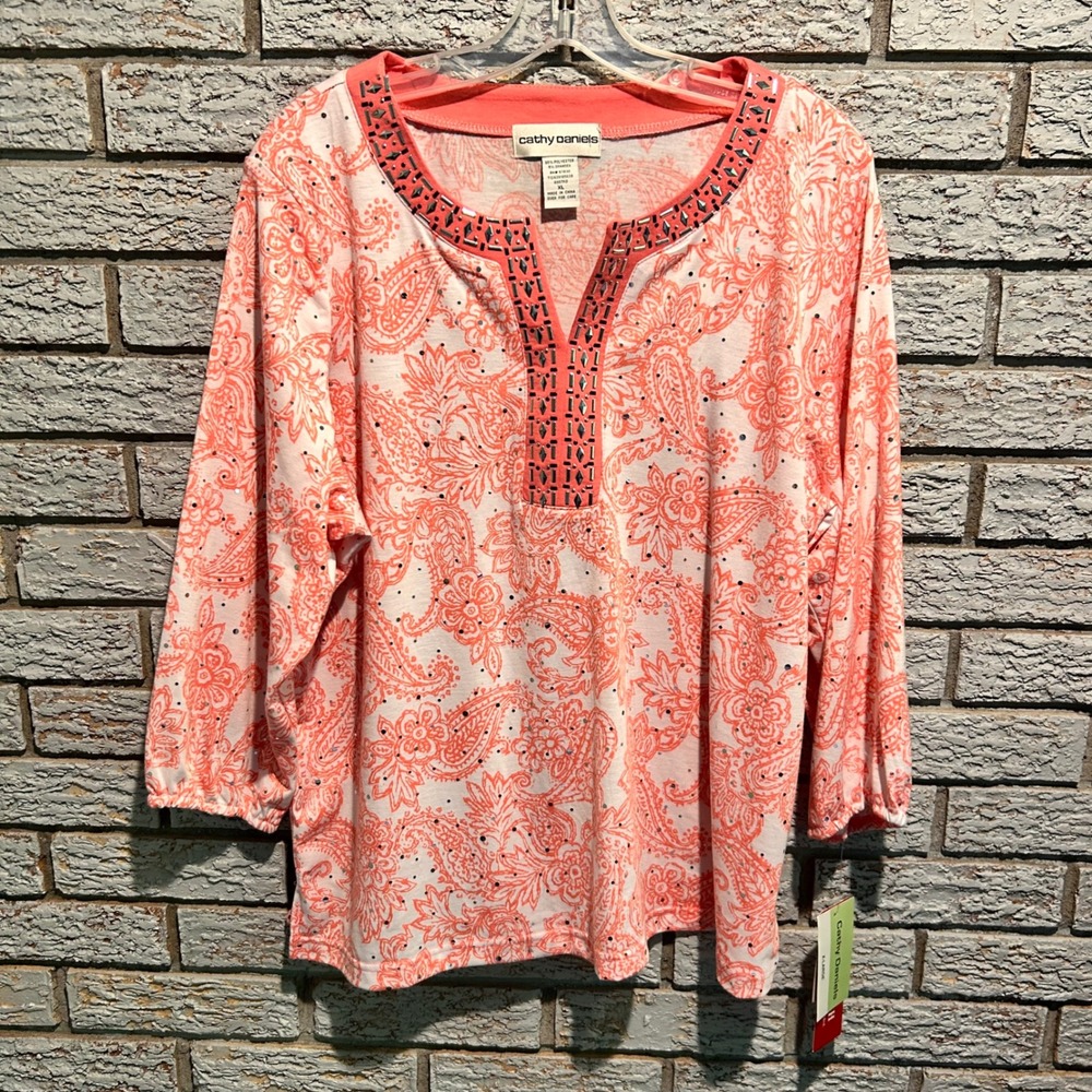 Cathy Daniels Womens XL Coral Paisley 3/4 Sleeve Studded Split Neck Blouse NWT